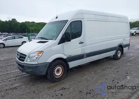 2011 Mercedes-Benz Sprinter 2500 High Roof z USA, uszkodzony, nr VIN WD3PE8CB6B5581399